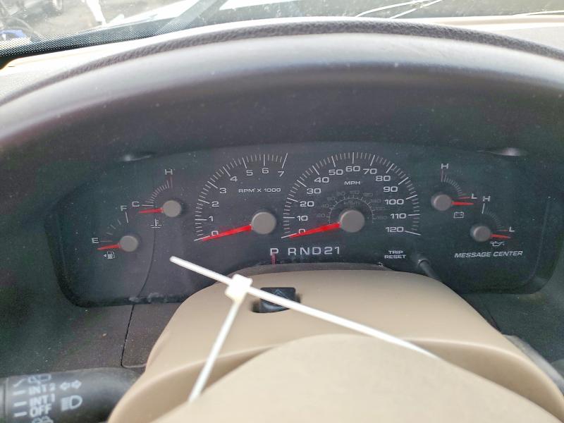 Photo 9 from auction – 2003 FORD EXPEDITION with VIN 1FMPU18L53LC59007