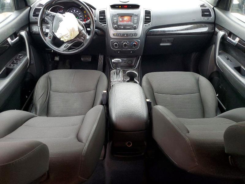 Photo 8 from auction – 2014 KIA SORENTO with VIN 5XYKT3A67EG478437