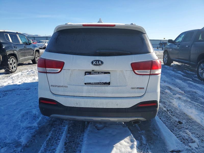 Photo 6 from auction – 2016 KIA SORENTO EX with VIN 5XYPHDA12GG032359