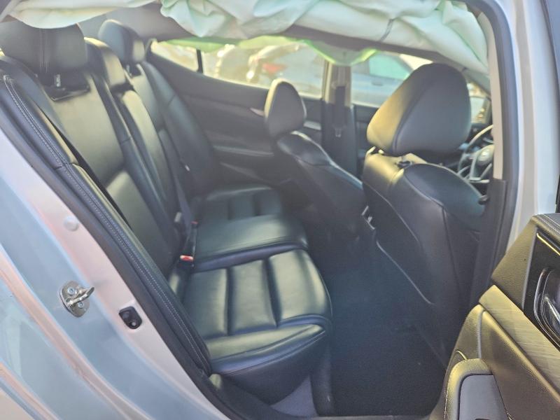 Photo 10 from auction – 2018 NISSAN MAXIMA with VIN 1N4AA6AP5JC375095