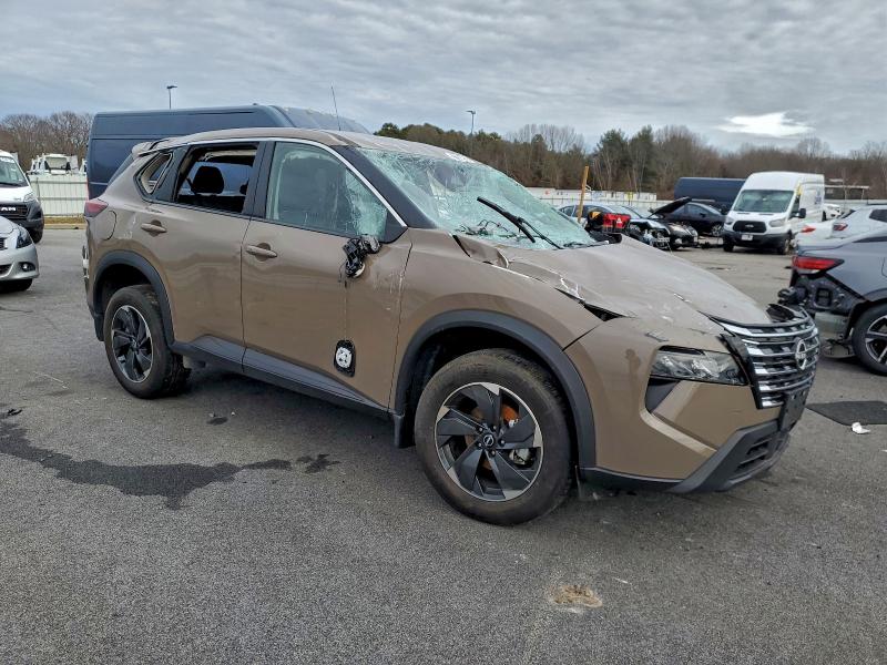 Photo 4 from auction – 2025 NISSAN ROGUE SV with VIN JN8BT3BB2SW154150