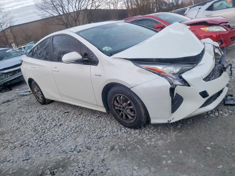 Photo 4 from auction – 2016 TOYOTA PRIUS with VIN JTDKARFU5G3005658