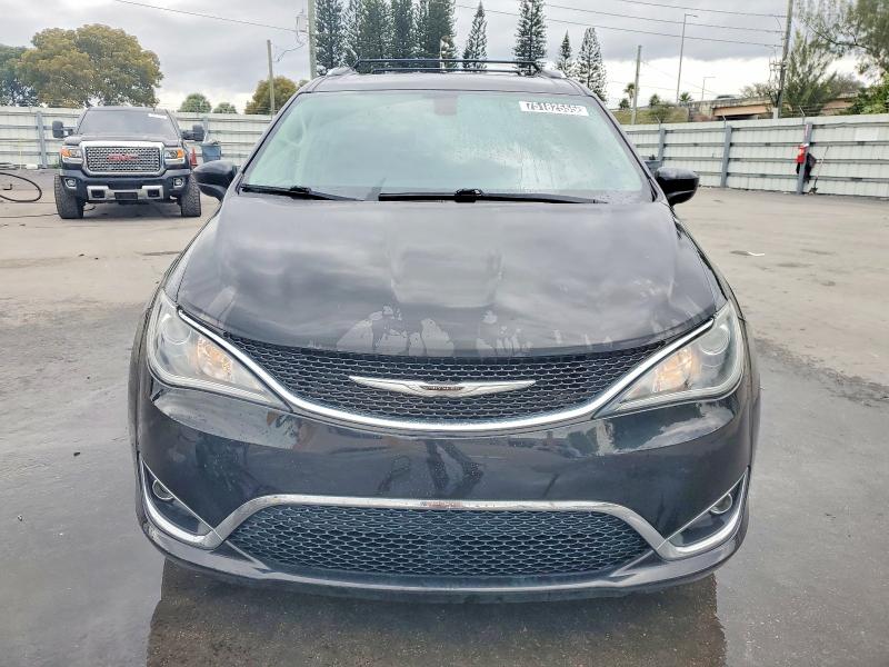 Photo 5 from auction – 2020 CHRYSLER PACIFICA with VIN 2C4RC1BG3LR115345