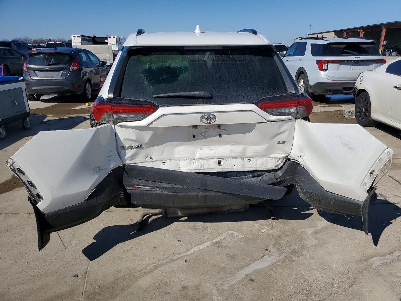 Photo 6 from auction – 2019 TOYOTA RAV4 LE with VIN JTMH1RFV3KD511494