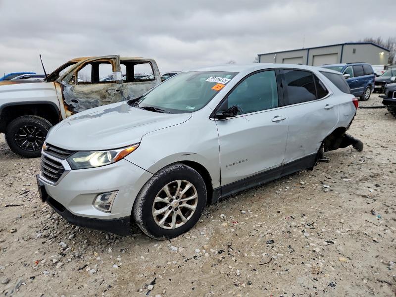 CHEVROLET EQUINOX 2019 with VIN 2GNAXJEVXK6246811 - Photo from auction