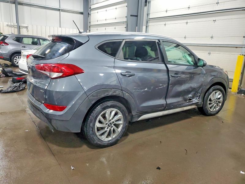 Photo 3 from auction – 2017 HYUNDAI TUCSON LIM with VIN KM8J3CA48HU499063