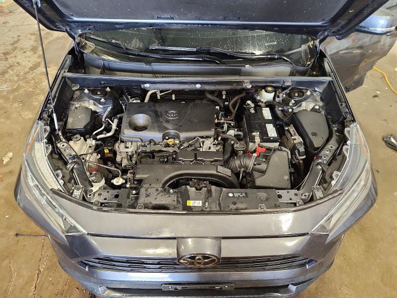Photo 11 from auction – 2021 TOYOTA RAV4 XLE with VIN 2T3W1RFV2MW116946