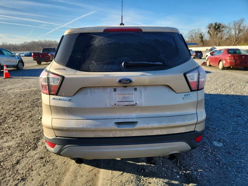 Photo 6 from auction – 2017 FORD ESCAPE SE with VIN 1FMCU0GD5HUD92323