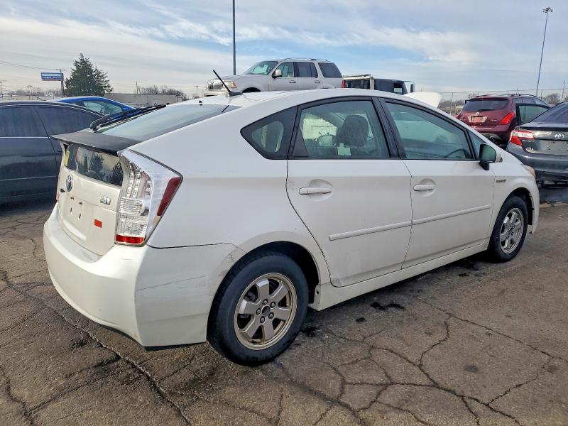 Photo 3 from auction – 2011 TOYOTA PRIUS with VIN JTDKN3DU4B5371418