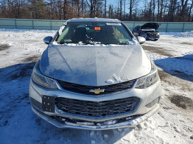 Photo 5 from auction – 2018 CHEVROLET CRUZE with VIN 1G1BE5SM2J7163239