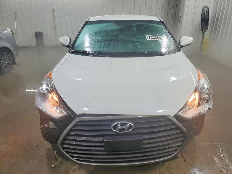 Photo 5 from auction – 2016 HYUNDAI VELOSTER T with VIN KMHTC6AE9GU272028