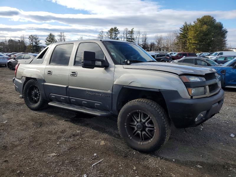 Photo 4 from auction – 2002 CHEVROLET AVALANCHE with VIN 3GNGK23G12G219049
