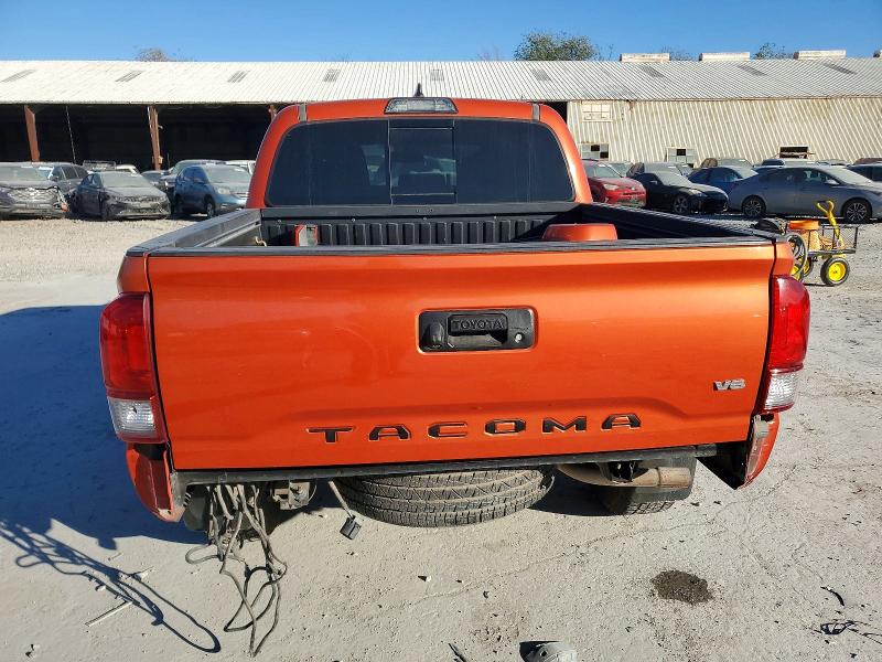 Photo 6 from auction – 2017 TOYOTA TACOMA with VIN 5TFAZ5CN7HX023082