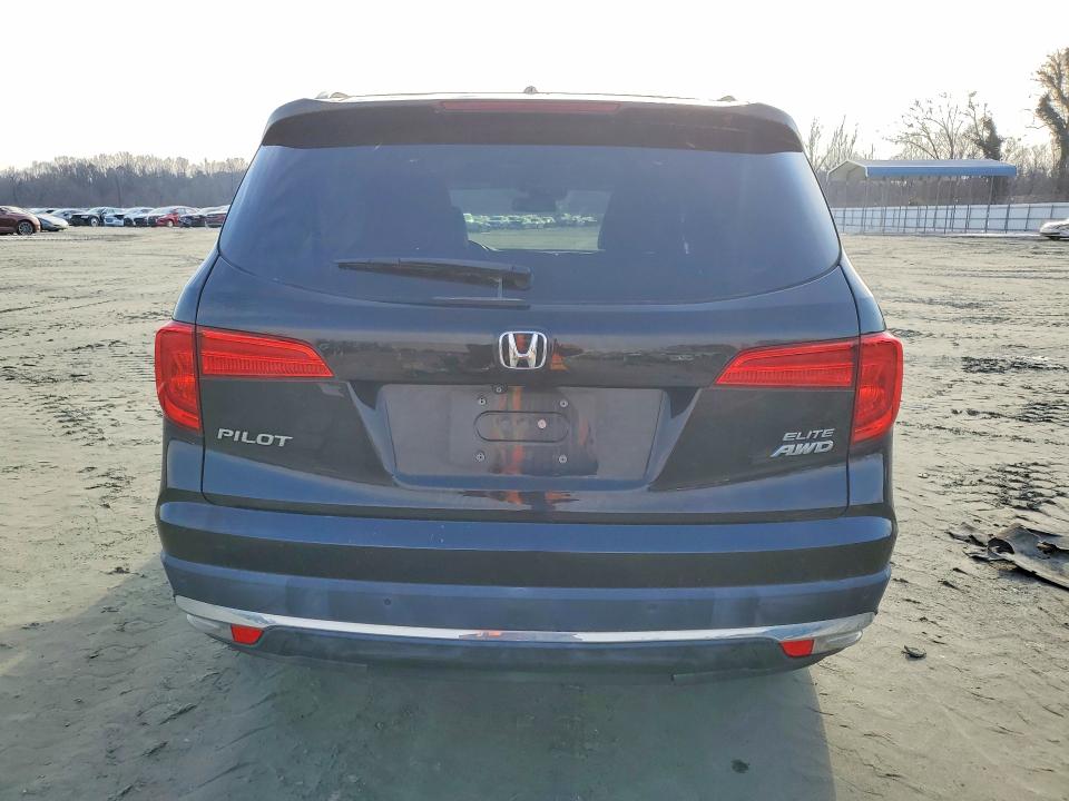 Photo 6 from auction – 2017 HONDA PILOT ELIT with VIN 5FNYF6H0XHB093809