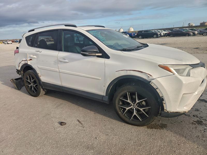 Photo 4 from auction – 2017 TOYOTA RAV4 SE with VIN 2T3NFREV5HW377718