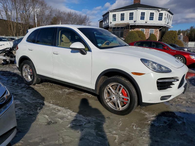Photo 4 from auction – 2014 PORSCHE CAYENNE TU with VIN WP1AC2A20ELA80234