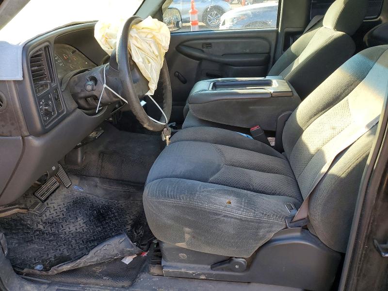Photo 7 from auction – 2003 CHEVROLET SILVERADO with VIN 1GCEC19V73Z240972