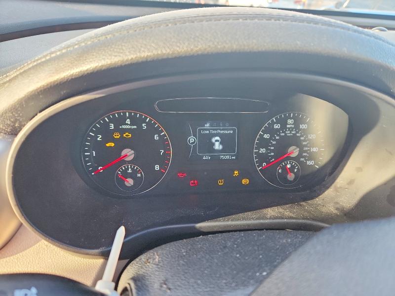 Photo 9 from auction – 2017 KIA SORENTO EX with VIN 5XYPH4A18HG191470
