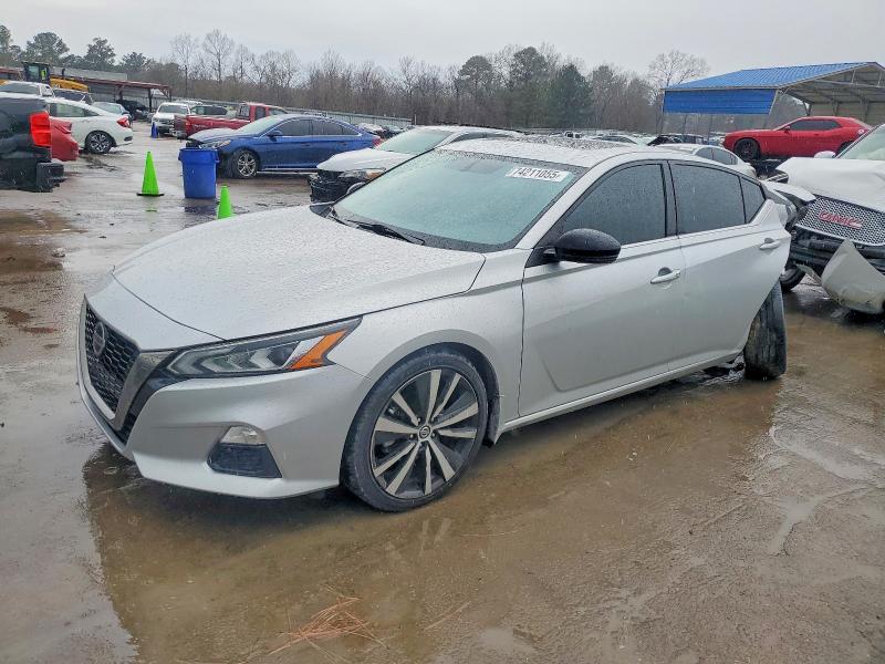 NISSAN ALTIMA SR 2019 with VIN 1N4BL4CV4KC216665 - Photo from auction