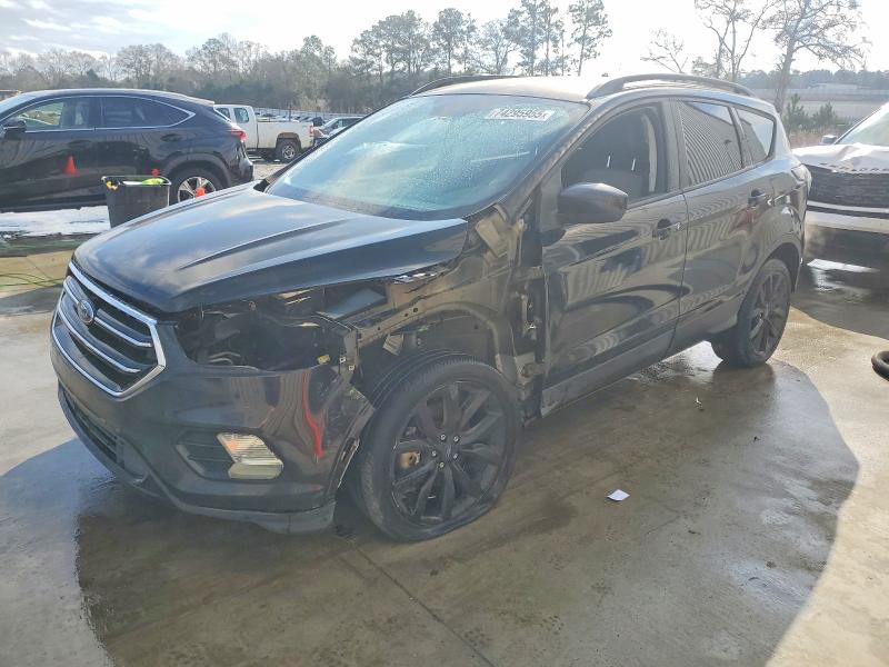 FORD ESCAPE 2017 with VIN 1FMCU0G97HUB48913 - Photo from auction