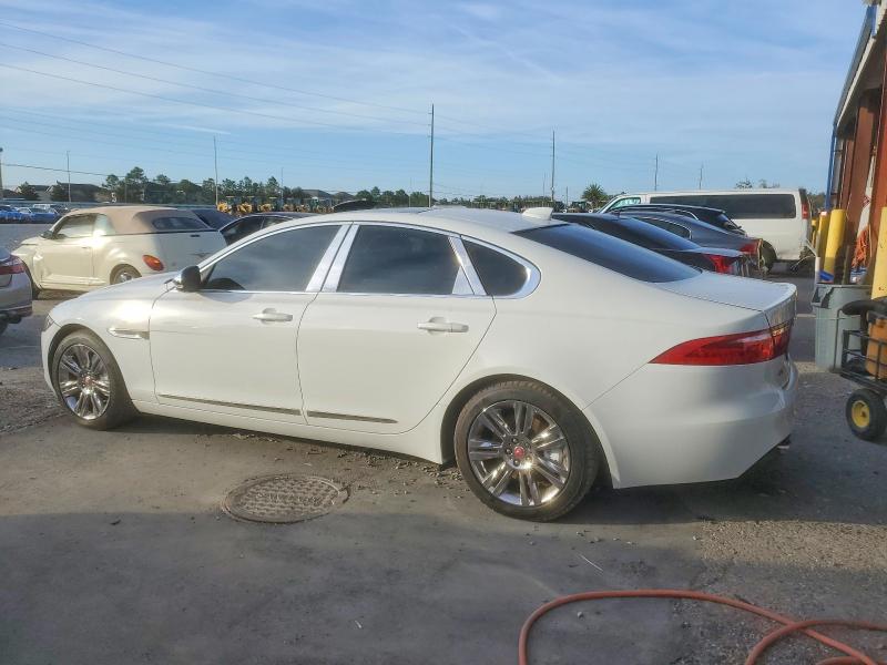 Photo 2 from auction – 2019 JAGUAR XF PREMIUM with VIN SAJBD4FX1KCY78743