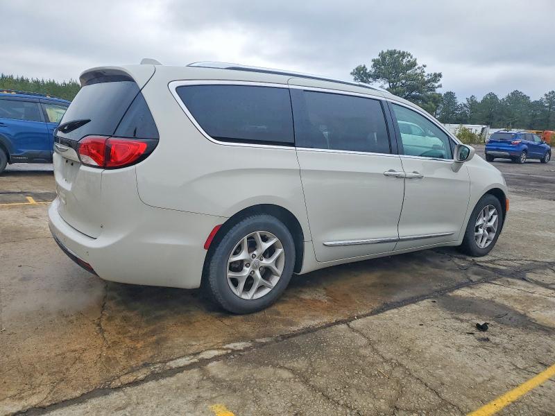Photo 3 from auction – 2017 CHRYSLER PACIFICA with VIN 2C4RC1EG2HR752827