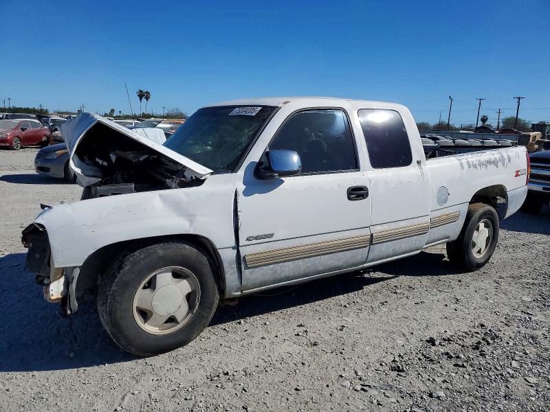 CHEVROLET SILVERADO 1999 with VIN 2GCEC19T6X1216322 - Photo from auction