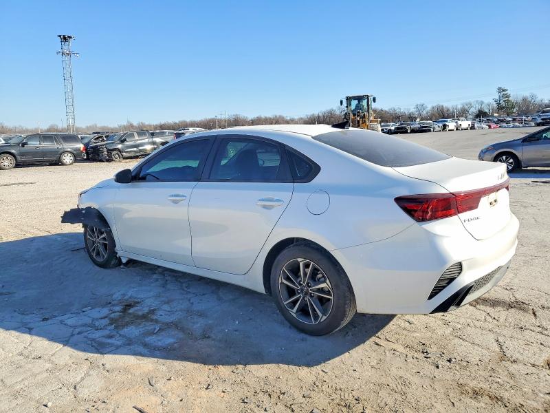 Photo 2 from auction – 2023 KIA FORTE with VIN 3KPF24AD3PE578169