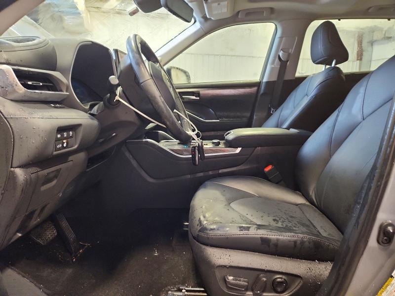 Photo 7 from auction – 2025 TOYOTA HIGHLANDER with VIN 5TDKDRBH4SS587548