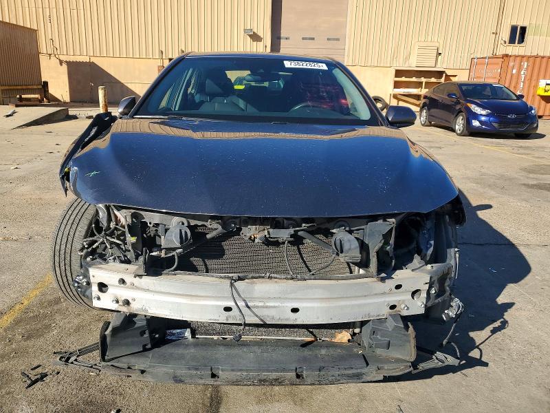 Photo 5 from auction – 2019 TOYOTA CAMRY L with VIN 4T1B11HK7KU821802