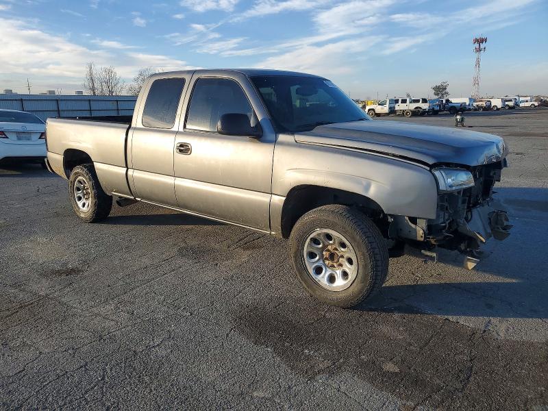 Photo 4 from auction – 2006 CHEVROLET SILVERADO with VIN 1GCEC19V46Z296940