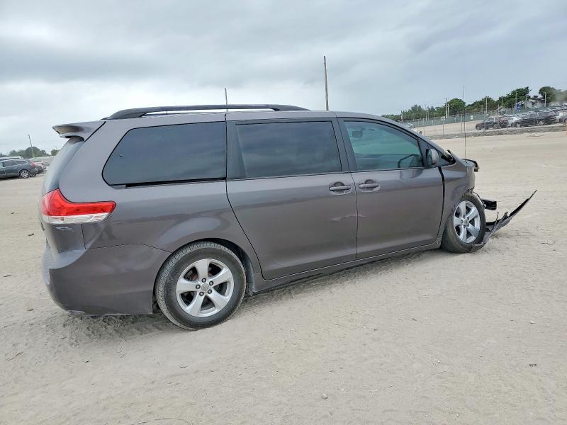 Photo 3 from auction – 2012 TOYOTA SIENNA with VIN 5TDKK3DC5CS241370