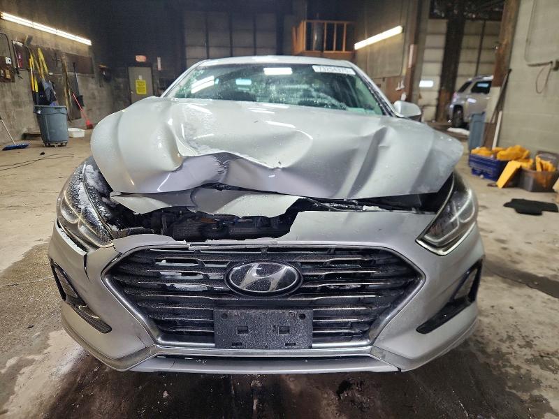 Photo 5 from auction – 2019 HYUNDAI SONATA SE with VIN 5NPE24AF8KH762296