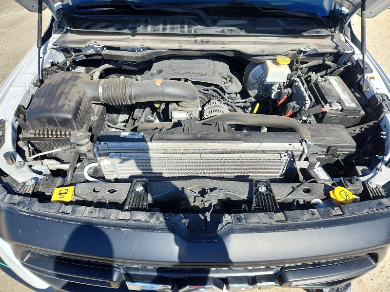 Photo 11 from auction – 2022 RAM 1500 TRADE with VIN 1C6RREGT2NN230747