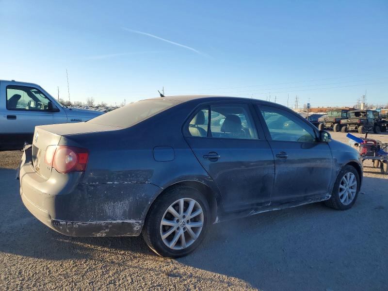 Photo 3 from auction – 2010 VOLKSWAGEN JETTA with VIN 3VWAX7AJ8AM103520