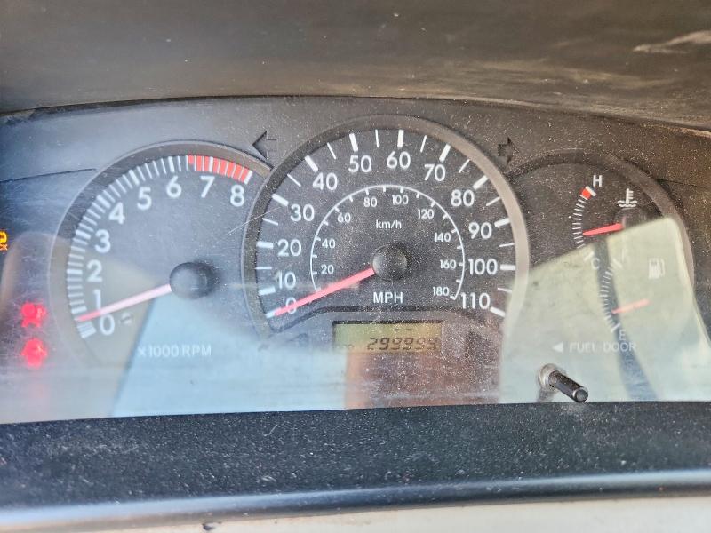Photo 9 from auction – 2003 TOYOTA COROLLA with VIN JTDBR32E630017852