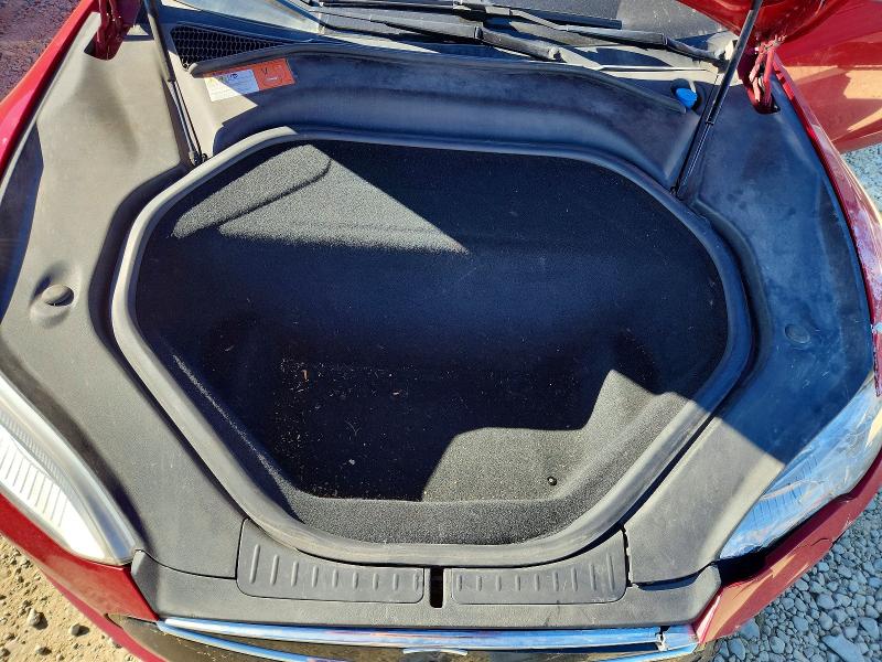 Photo 11 from auction – 2015 TESLA MODEL S with VIN 5YJSA1E28FF105143