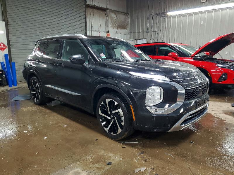 Photo 4 from auction – 2023 MITSUBISHI OUTLANDER with VIN JA4J4VA89PZ022735
