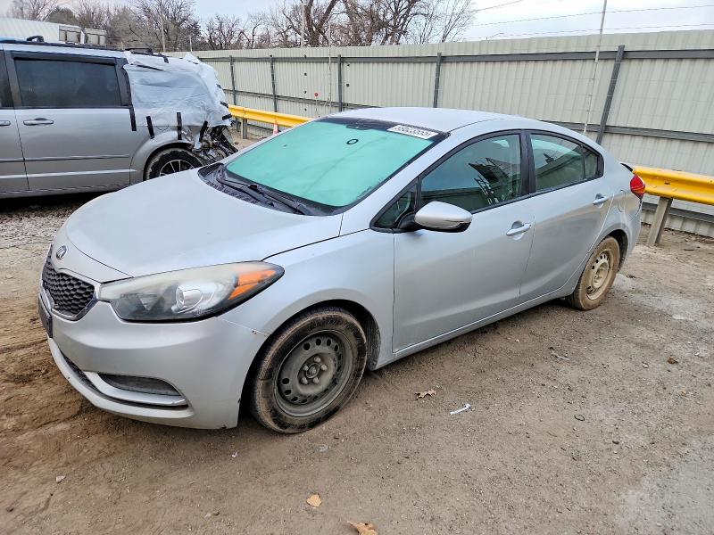 KIA FORTE LX 2015 with VIN KNAFK4A6XF5391603 - Photo from auction