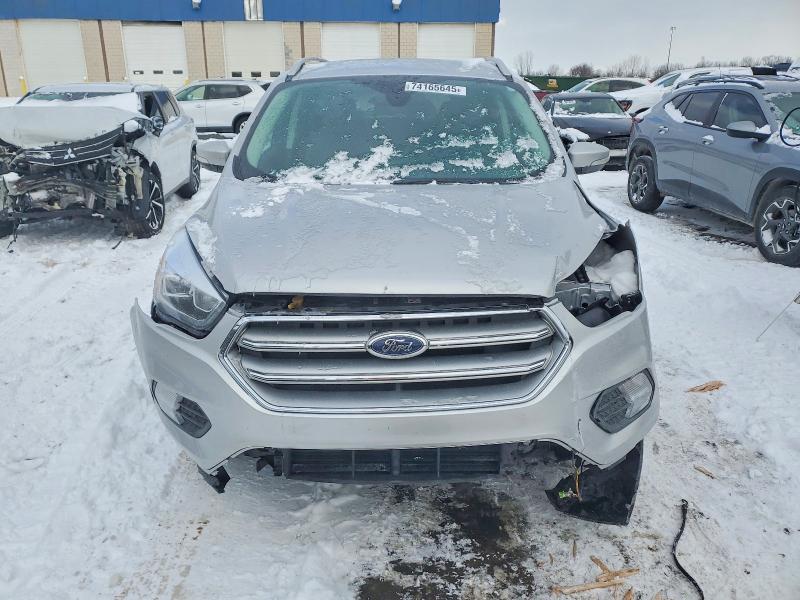 Photo 5 from auction – 2017 FORD ESCAPE with VIN 1FMCU0JDXHUE70099