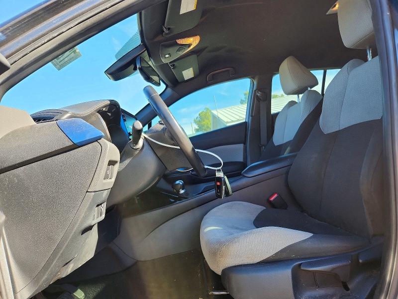 Photo 7 from auction – 2019 TOYOTA C-HR XLE with VIN NMTKHMBX0KR093748
