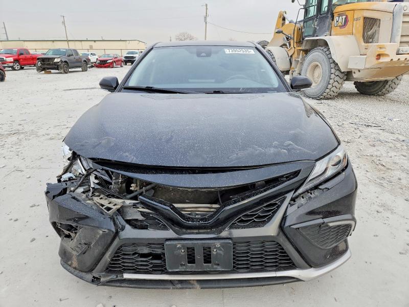 Photo 5 from auction – 2022 TOYOTA CAMRY XSE with VIN 4T1K31AK2NU580952