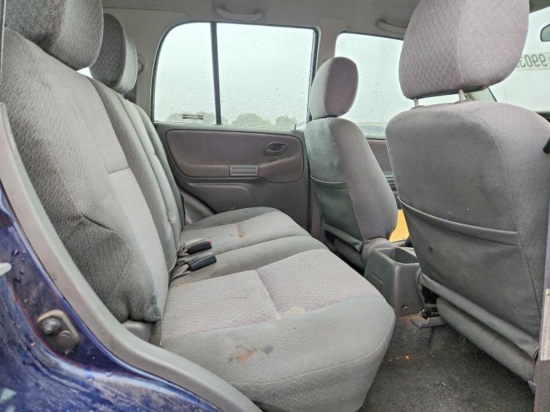 Photo 11 from auction – 2001 CHEVROLET TRACKER with VIN 2CNBE13C016936808