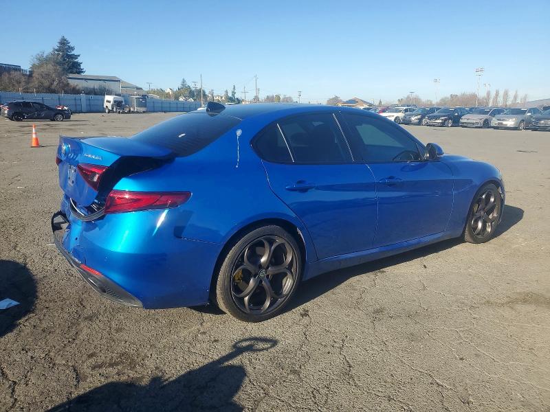 Photo 3 from auction – 2018 ALFA ROMEO GIULIA TI with VIN ZARFAECN4J7593971