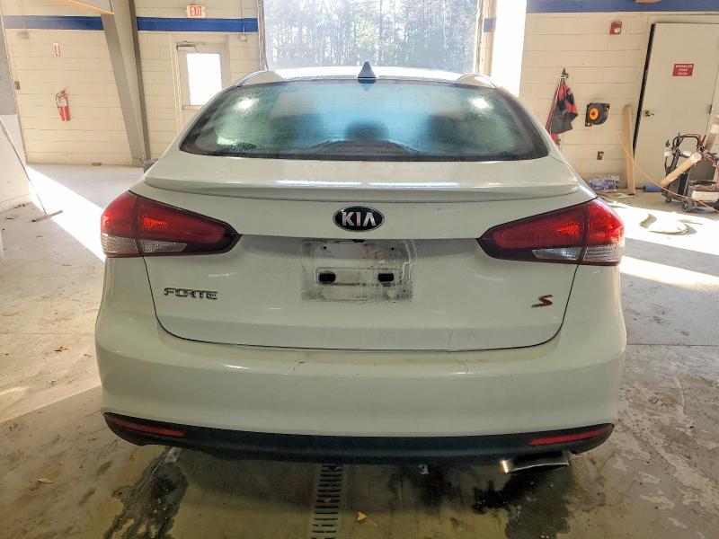 Photo 6 from auction – 2018 KIA FORTE LX with VIN 3KPFL4A77JE212018
