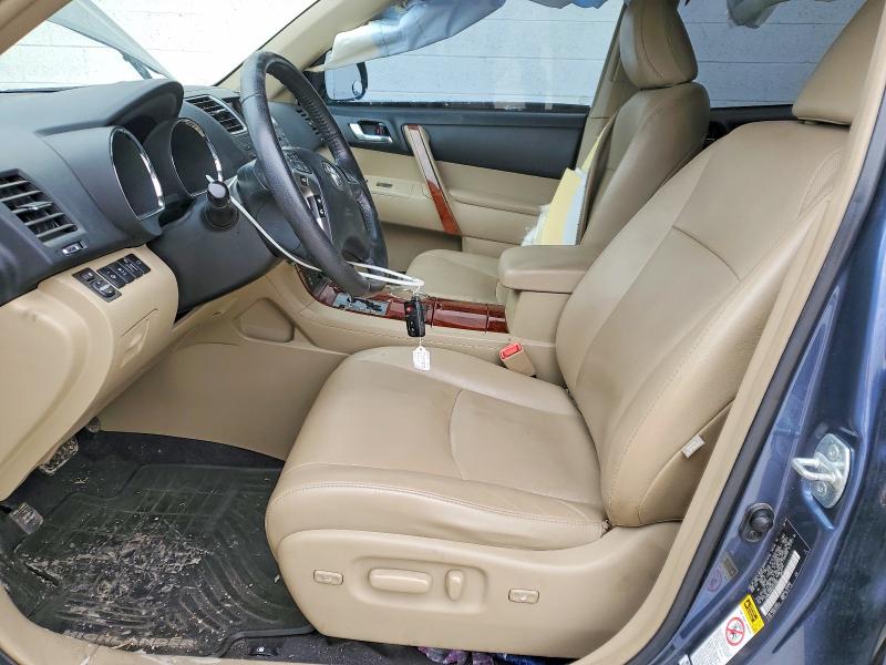 Photo 7 from auction – 2012 TOYOTA HIGHLANDER with VIN 5TDDK3EH9CS174906