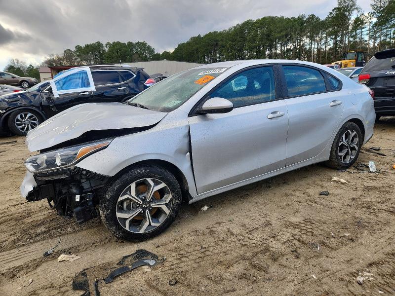 KIA FORTE 2021 with VIN 3KPF24AD7ME320975 - Photo from auction