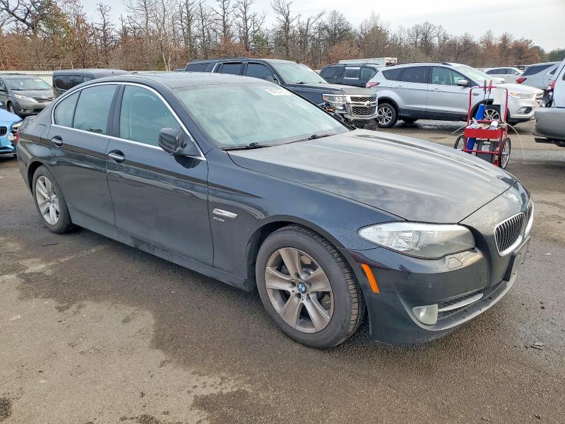 Photo 4 from auction – 2012 BMW 528 XI with VIN WBAXH5C52CDW11573