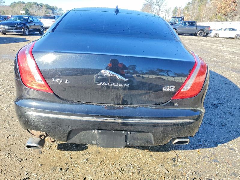 Photo 6 from auction – 2014 JAGUAR XJL with VIN SAJWJ2GD8E8V64808