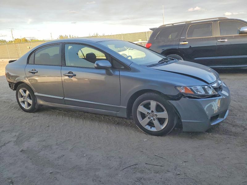 Photo 4 from auction – 2010 HONDA CIVIC with VIN 19XFA1F66AE050385